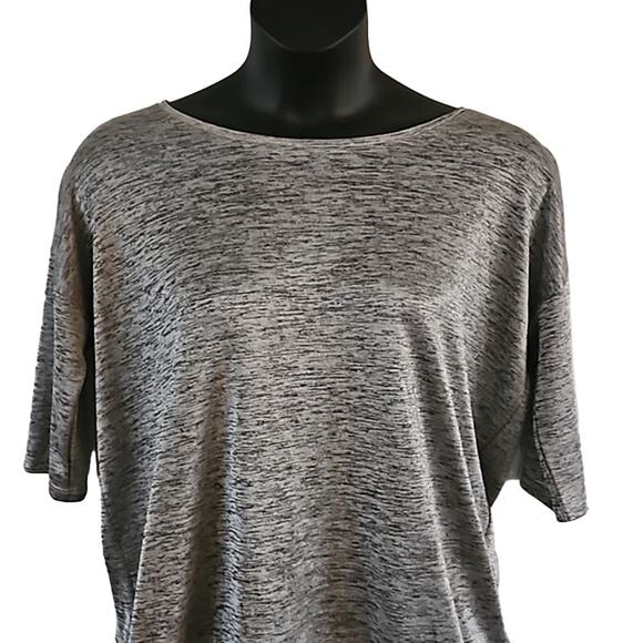 Excellent H&M Women’s Gray Short Sleeve Lightweight Casual Tunic Top Size Large - Picture 3 of 9